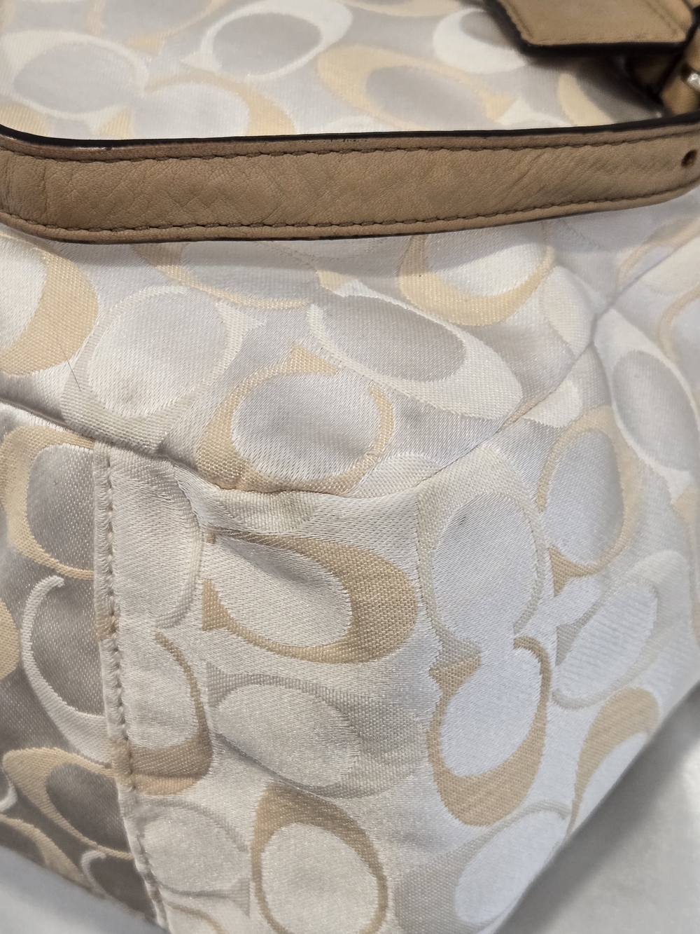 Coach Gallery East West Signature Canvas Tote With Hang Tag - Picture 8 of 15